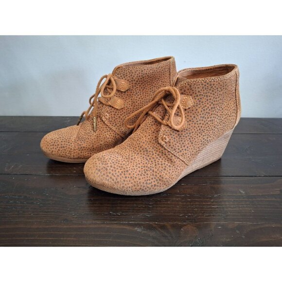 Toms Women’s Suede Kala Leopard Print Bootie/Pre-owned, Sz. 8 EUC - Picture 1 of 9